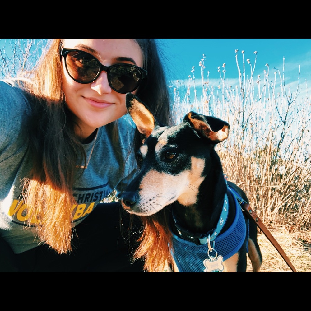 Meet your Posher, Chloe